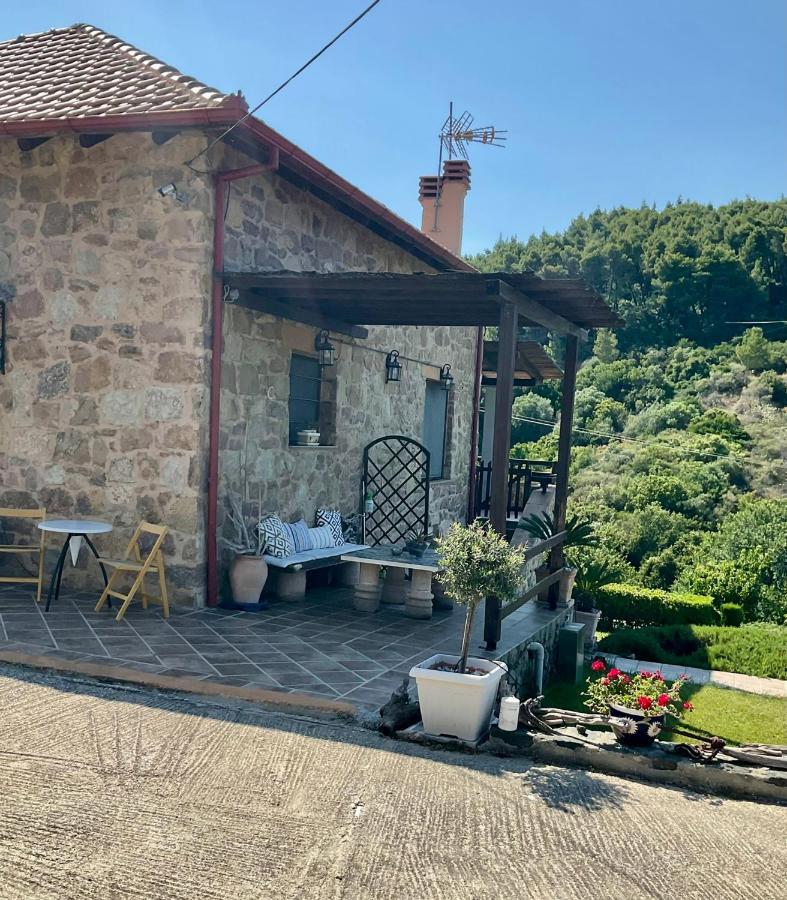 Stonehouse & Casa Al Sole E Al Mare Villa Nea Roda Bagian luar foto