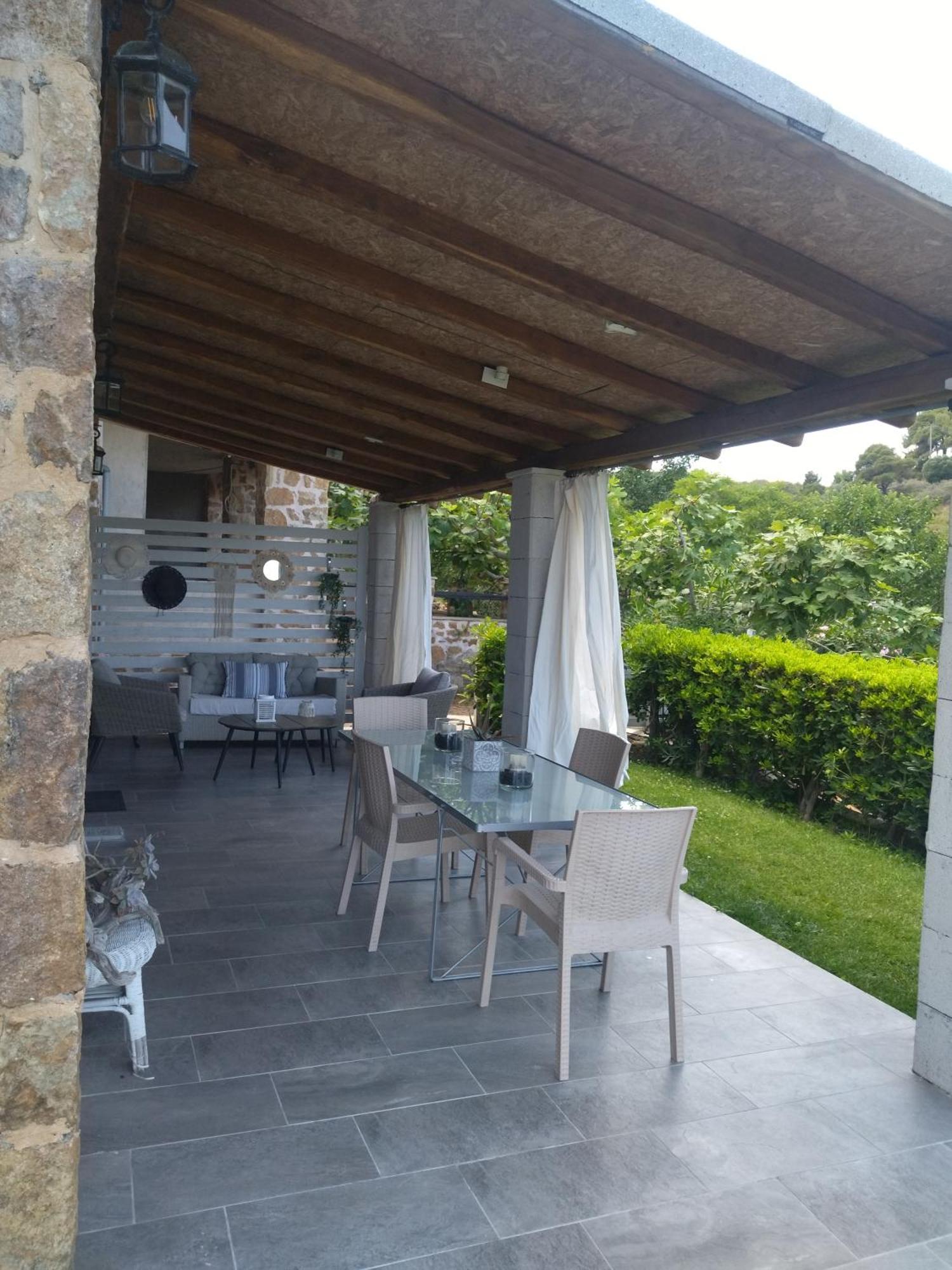 Stonehouse & Casa Al Sole E Al Mare Villa Nea Roda Bagian luar foto